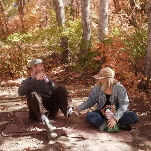 Gravel Layover Travel Blanket – Ultra-Lightweight, Warm Down Alternative with Carry Pouch (Black)