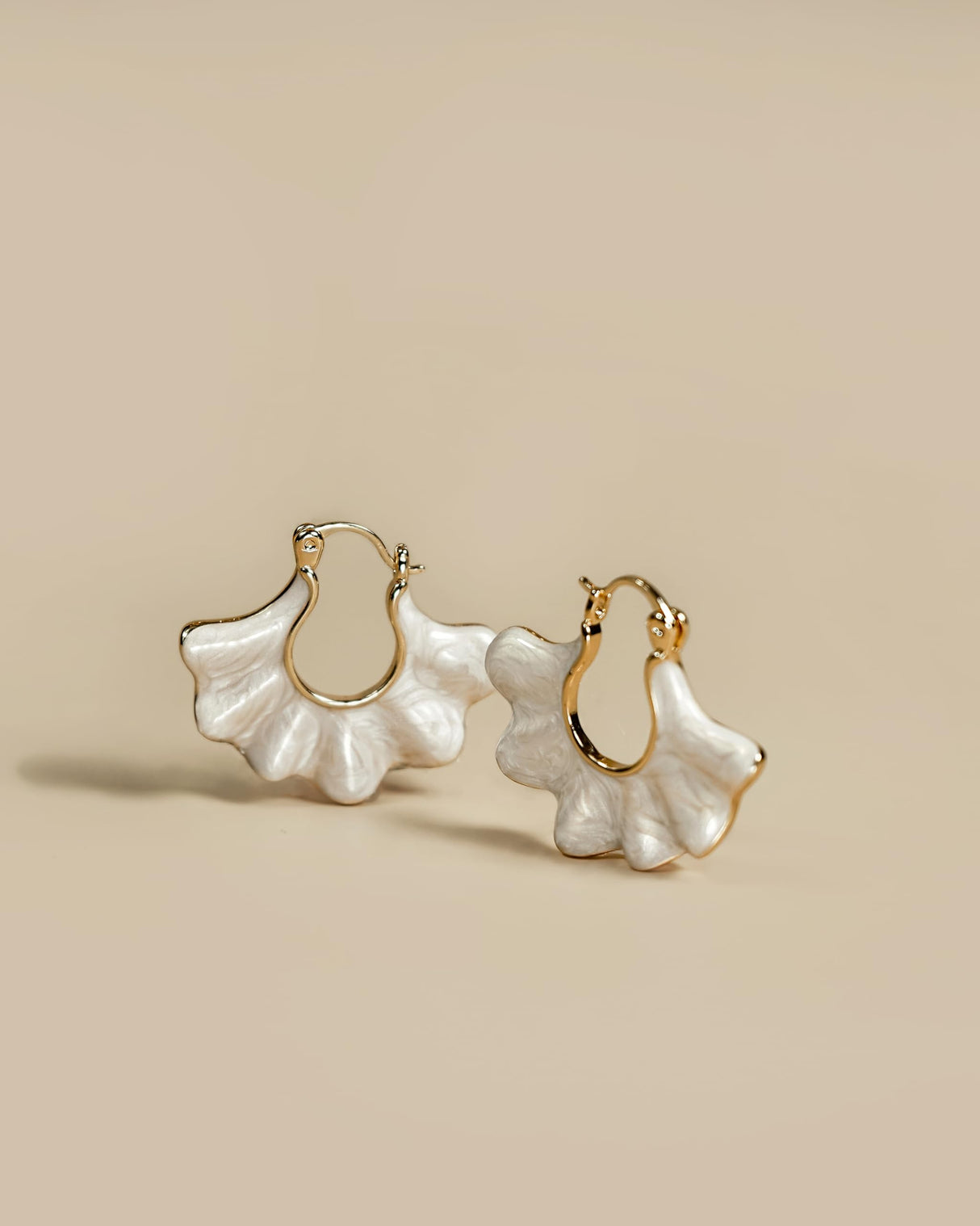 SNGIA 18K gold plated White Cream Enamel Flower Stud Statement Earrings for Women by SNGIA, Dainty Bold Retro Handmade Trendy Natural Sea Summer Boho Seashell Beach Fan Shape Summer Vacation Huggie Bohemian Jewelry Gifts Accessories