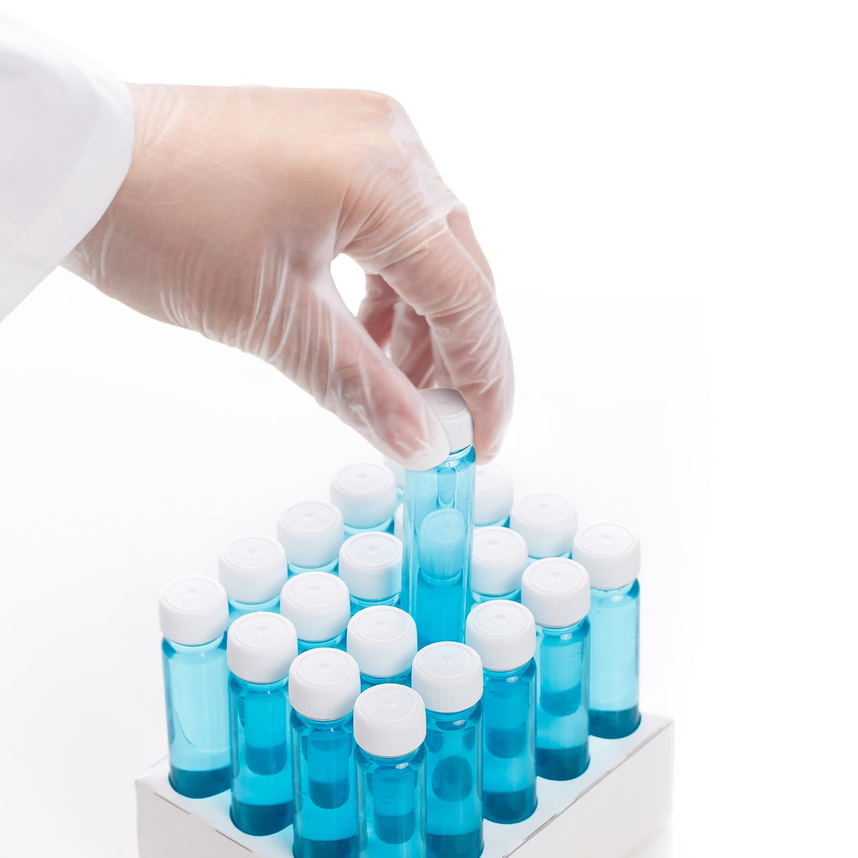 Schneider Clear Vinyl Exam Gloves, 4-mil, Medium 1000-ct Case, Latex-Free, Disposable Gloves, Medical Gloves, Cleaning Gloves, Food Prep Gloves, Food Safe Rubber Gloves, Powder-Free, Non-Sterile