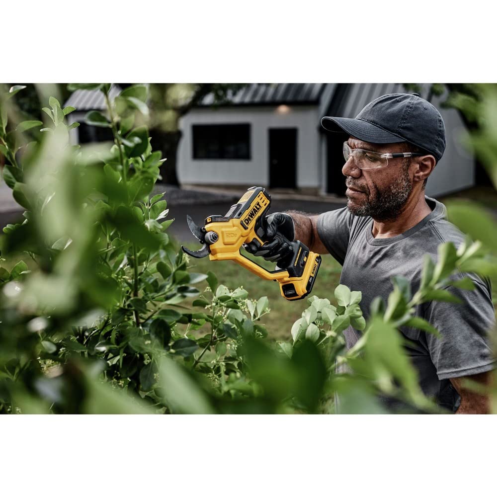 DEWALT 20V MAX Pruning Shears Garden Tool, Cordless, Bare Tool Only (DCPR320B)
