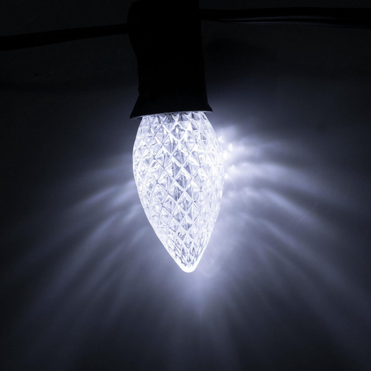 Meconard C7 Led Replacement Christmas Light Bulbs, C7 Shatterproof Led Bulbs for Christmas Indoor Outdoor String Lights, E12 Candelabra Base, Commercial Grade Holiday Bulbs, Cool White, 25 Pack