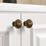 FAPUAL 10 Pack Antique Brass Cabinet Knobs for Kitchen Cabinets and Dresser Drawers，Zinc Alloy Hardware Handles Pulls，Vintage Cupboard Drawer Knob