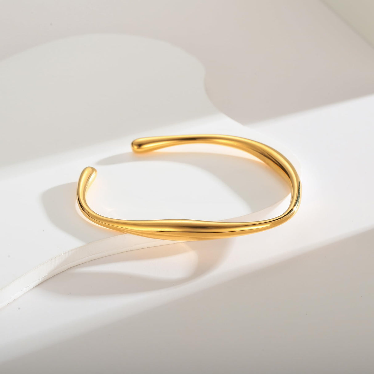 WOWORAMA Dainty Gold Cuff Bracelet for Women, Gold-Plated