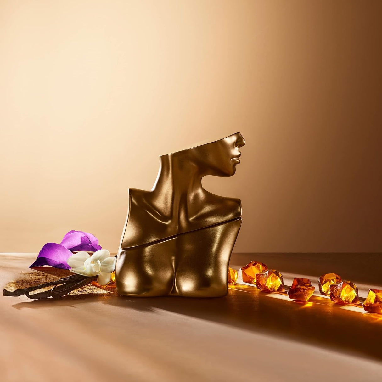 Billie Eilish Eau de Parfum Spray Perfume for Women, Notes of Sugared Petals, Vanilla & Musk 3.4 Fl Oz ( Multicolor)