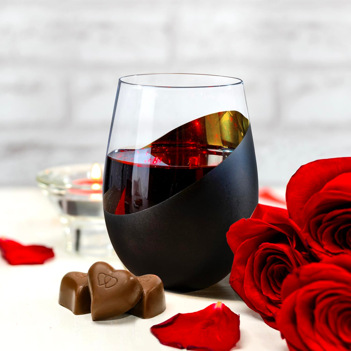 MyGift Black and Gold Stemless Wine Glasses Set of 4 - Elegant Christmas Gift Set with Luxe Metallic Finish, 18oz Modern Barware