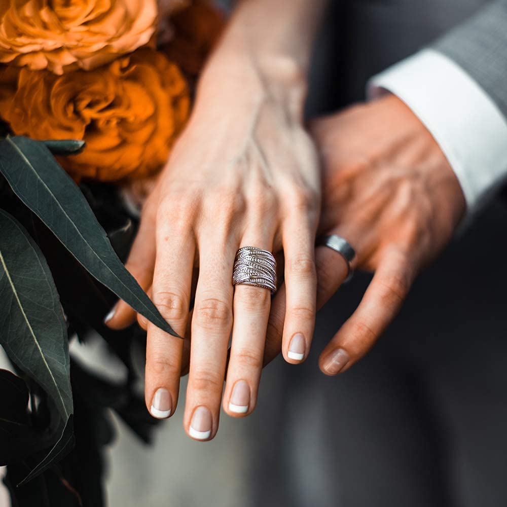 Mytys 2 Tone Intertwined Crossover Statement Ring Fashion Chunky Band Rings for Women Black Gold Silver Rose Gold Plated Wide Index Finger Rings Costume Jewelry (silver size 7)
