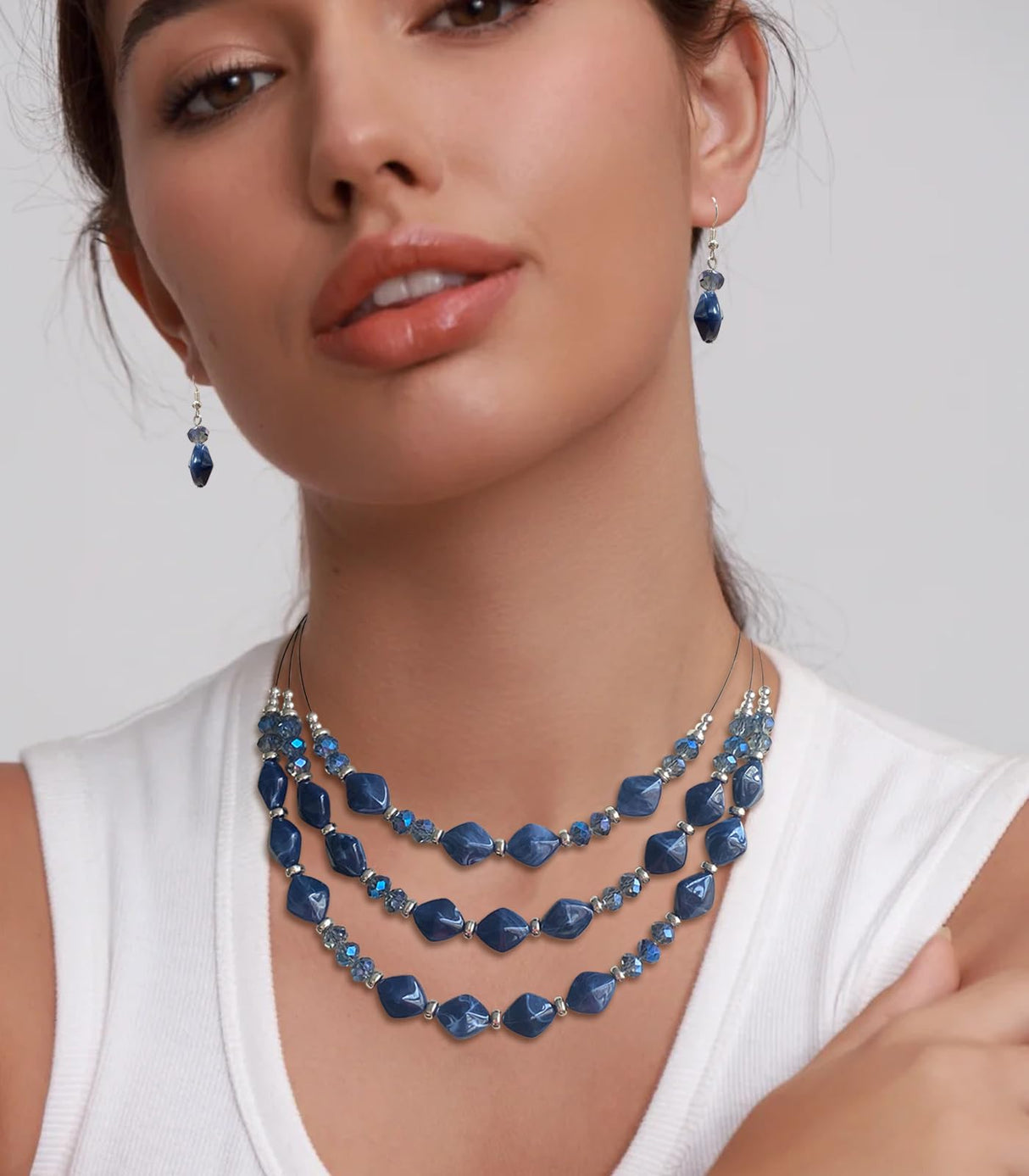 3 Layered Chunky Statement Necklace for Women Beaded Strand Necklaces with Earring Fashion Costumes Collar Necklace Jewelry Sets Gifts for Women(Blue)