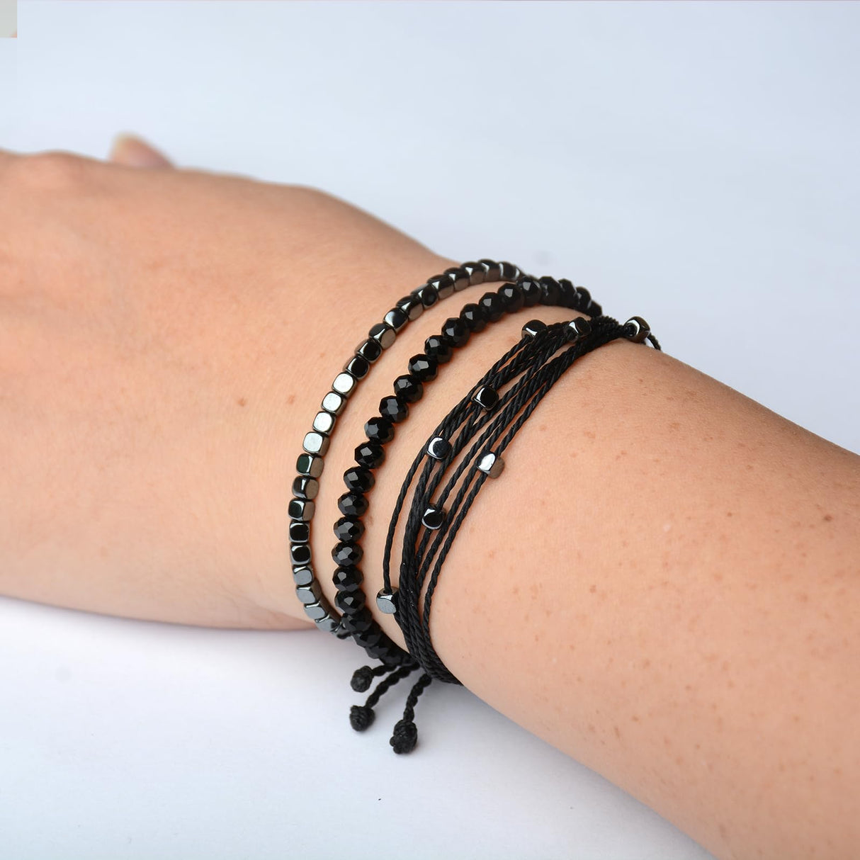 Mezcla Vida 3 Pcs Handmade Women's Stackable Bracelet Set, Adjustable Rope Bracelets Bracelets with Hematite and Glass Beads (black)