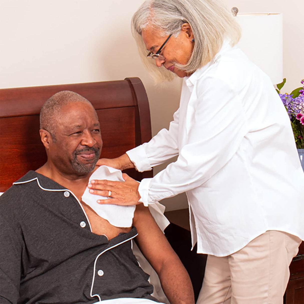 Stryker - Sage Comfort Bath Cleansing Washcloths - 6 Packages, 48 Cloths - Fresh Scent, No-Rinse Bathing Wipes, Ultra-Soft and Heavy Weight Cloth, Hypoallergenic