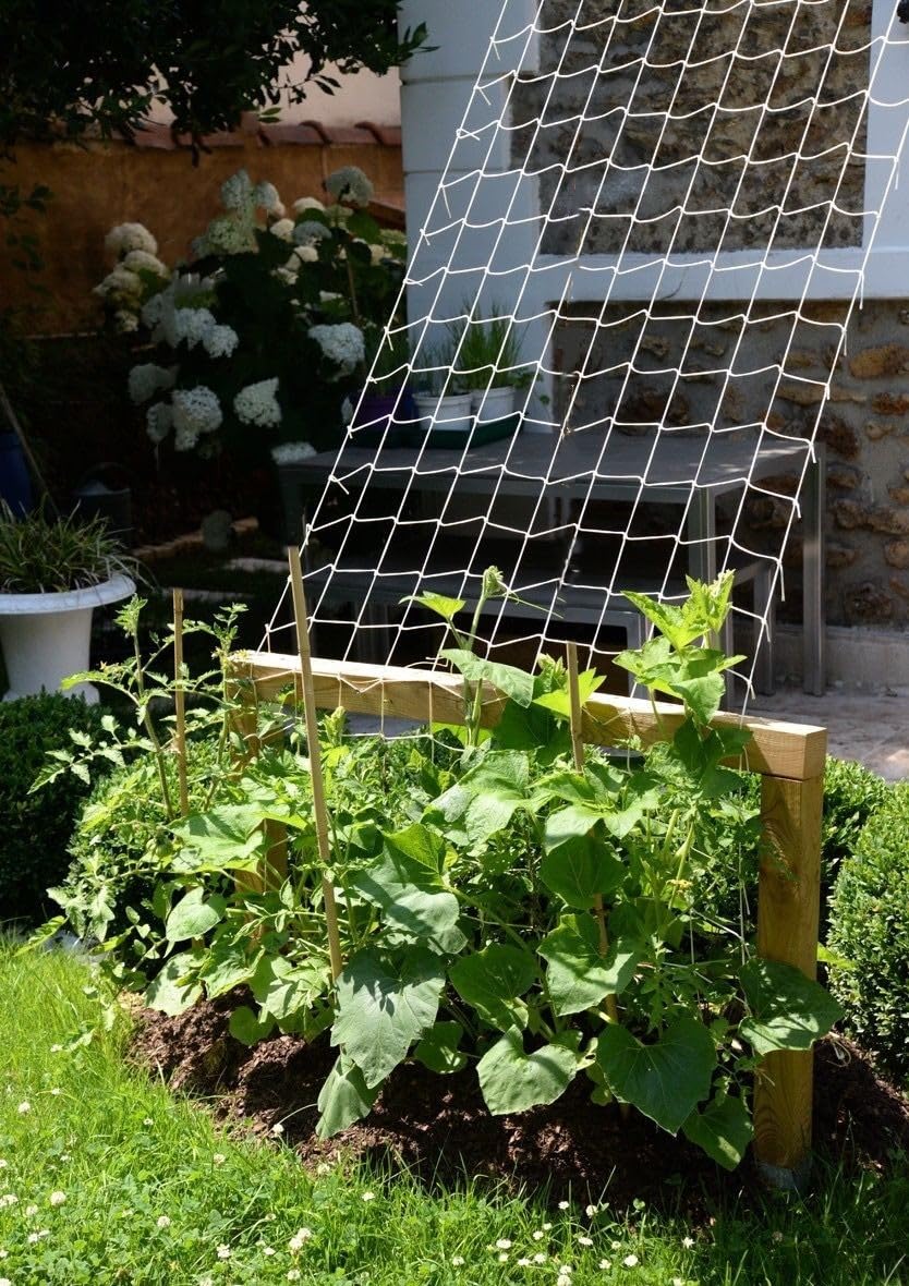 Heavy Duty Trellis Netting Roll, Oltara 5 x 350 ft Soft Mesh Nylon Garden Plant Trellis Netting Bulk for Climbing Plants, Vegetables, Fruits, Cucumber, Pea, Tomatoes