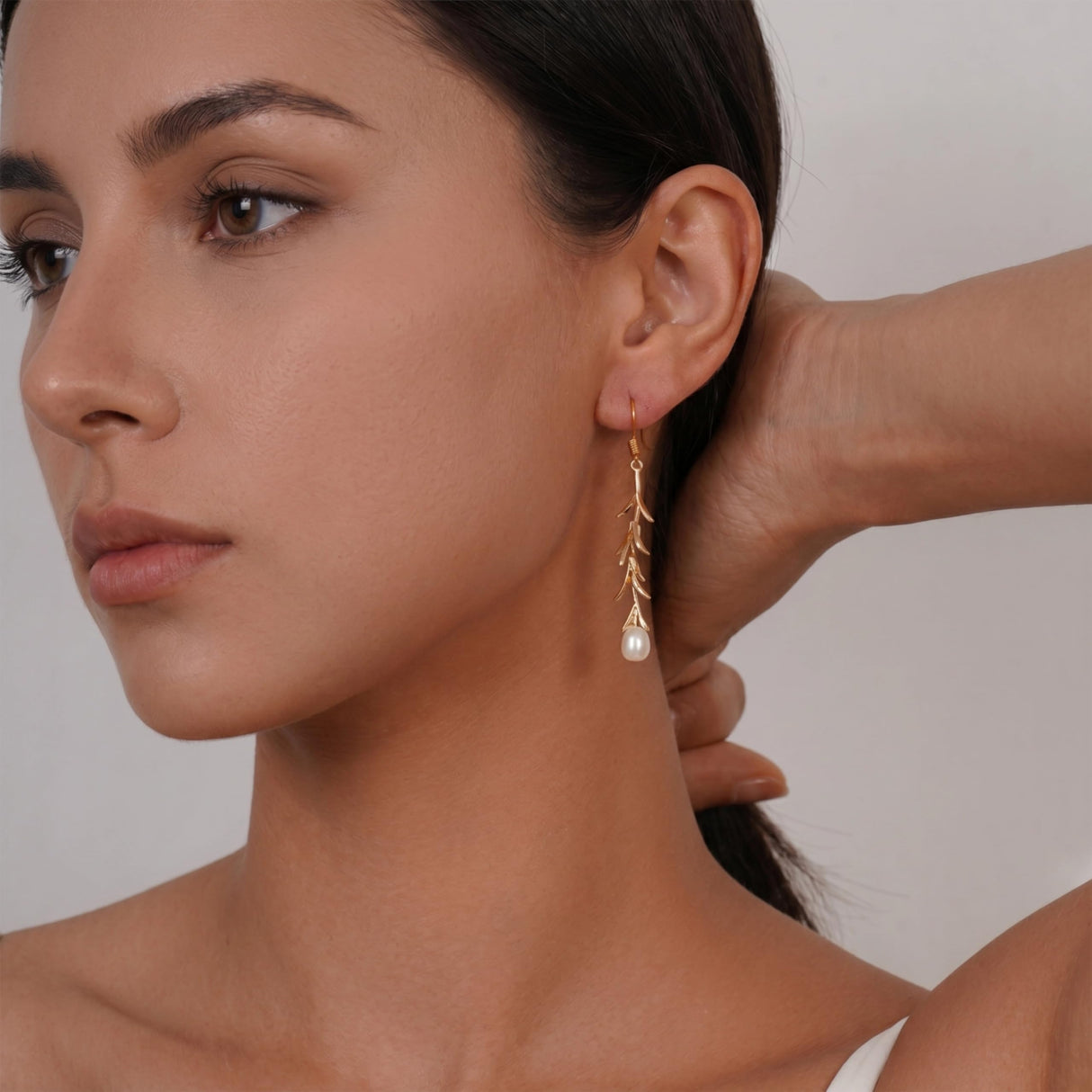 JaruJaru Elegant Freshwater Baroque Pearl Drop Earrings, Real Naturally Cultured Pearls, Long Dangle Earrings for Women, 18K Gold-Plated, Unique Jewellery Gift for Her (Gold Willow Leaf)