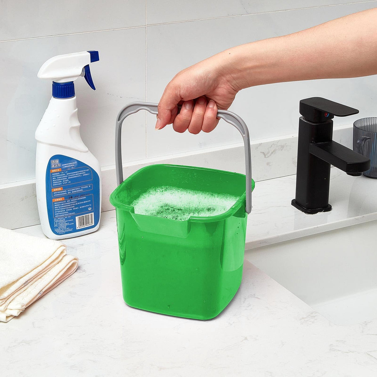 Irenare 8 Pcs Sanitizing Bucket 3 Quart Cleaning Pail Small Detergent Square, Spout and Handle Plastic Utility Sanitizer Buckets for Restaurant Kitchen Home Offices (Multicolor)