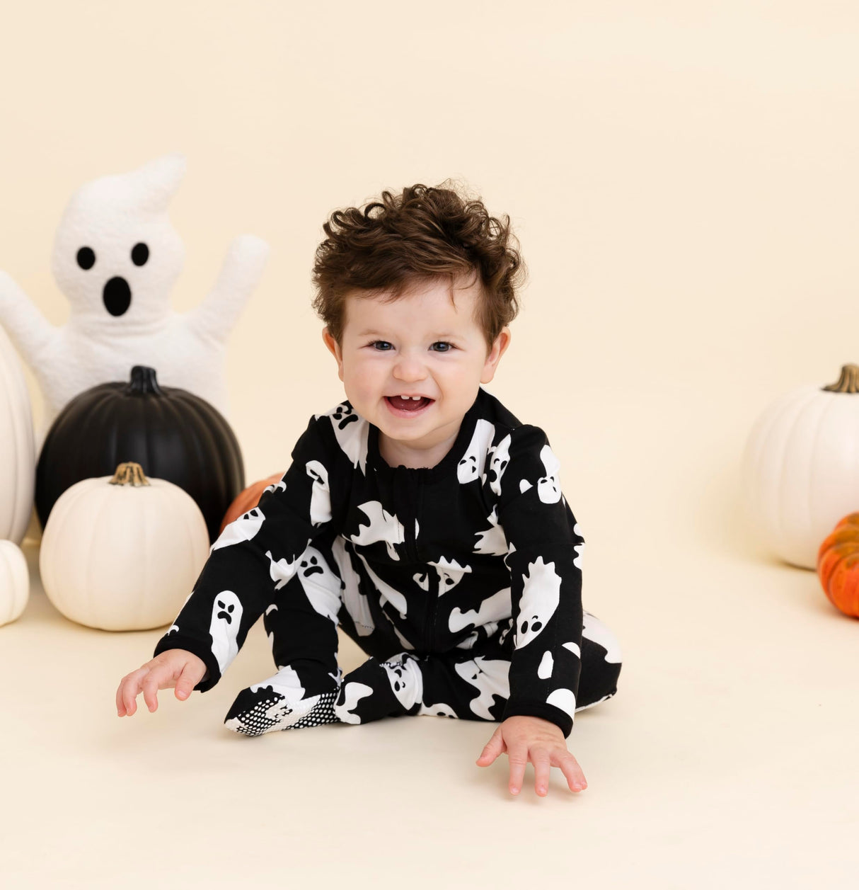 Owlivia Christmas Halloween Pajamas For Family, Organic Cotton Holiday Pjs Matching Sets(2-Piece Women Pjs, Medium, Halloween Ghosts)