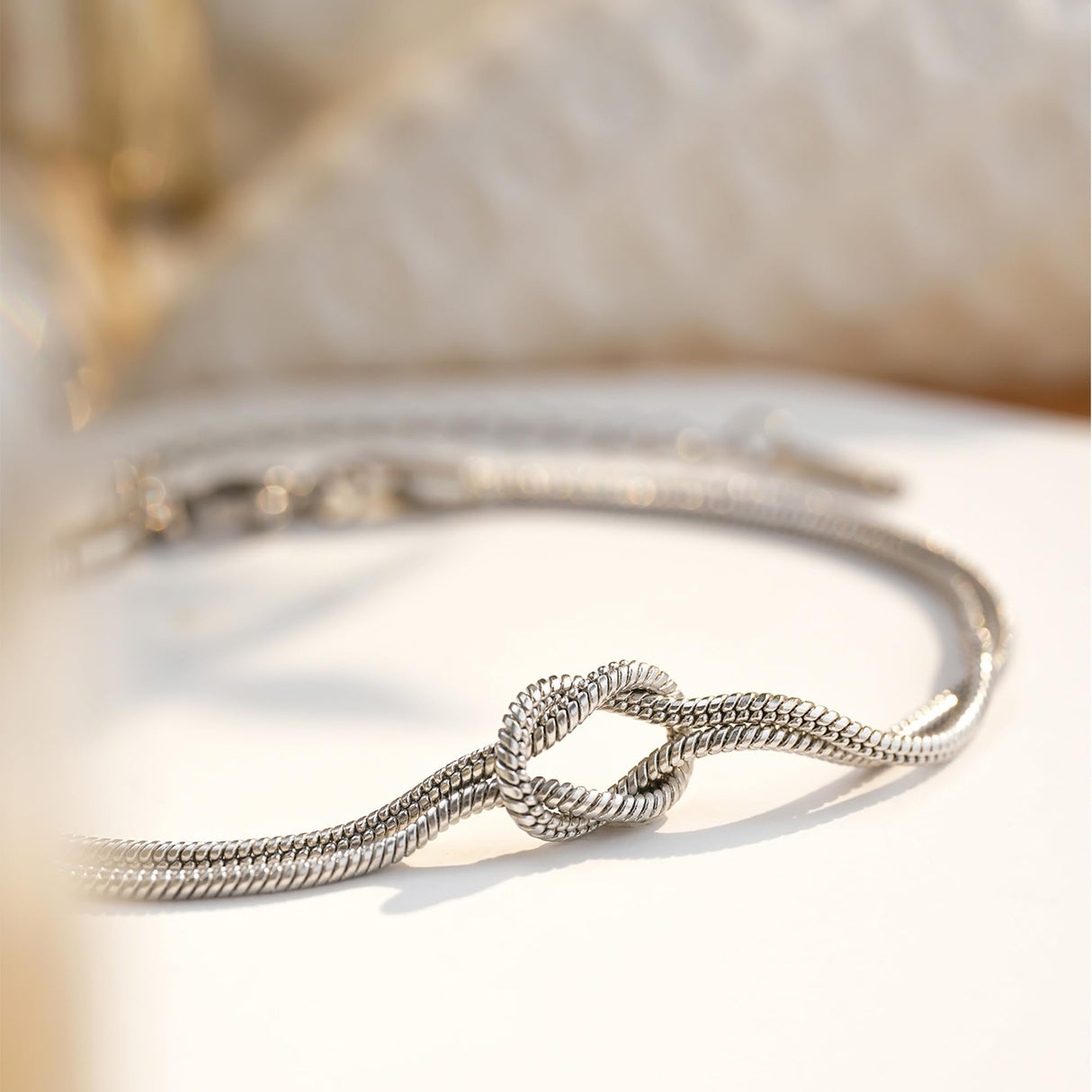 Daughter Gifts from Mom, Mothers Day Birthday Gifts Daughter Knot Bracelet