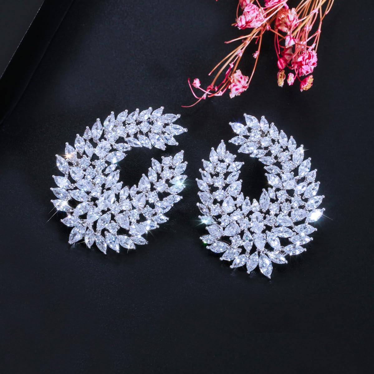 CWWZircons Luxury Cubic Zirconia Dangle Drop Big Earrings, Silver Plated, Clear Crystal Leaf Design, Wedding Bridal Party Statement Jewelry