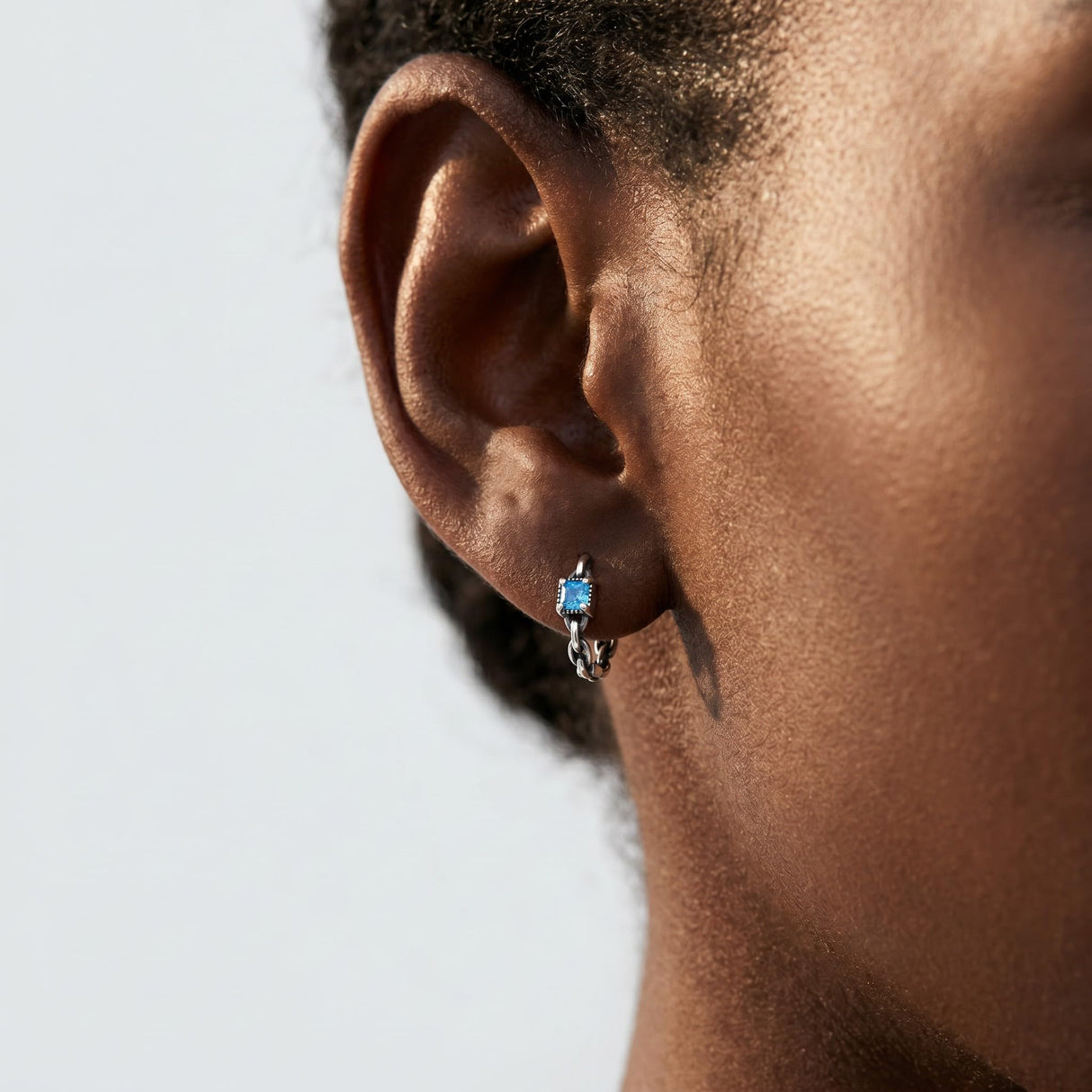 SLUYNZ 925 Sterling Silver Blue CZ Hoop Earrings for Women Teen Girls Retro Huggie Hoop Earrings