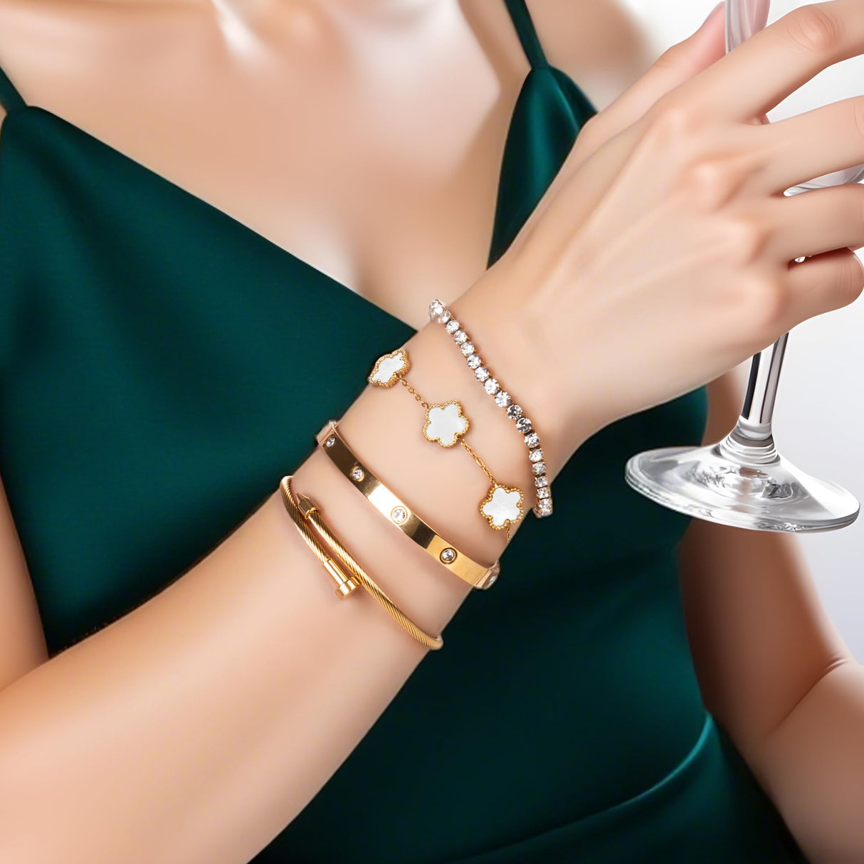 Lamdo 18K Gold Plated Stackable Floral Bracelet Set for Women, 4-Piece