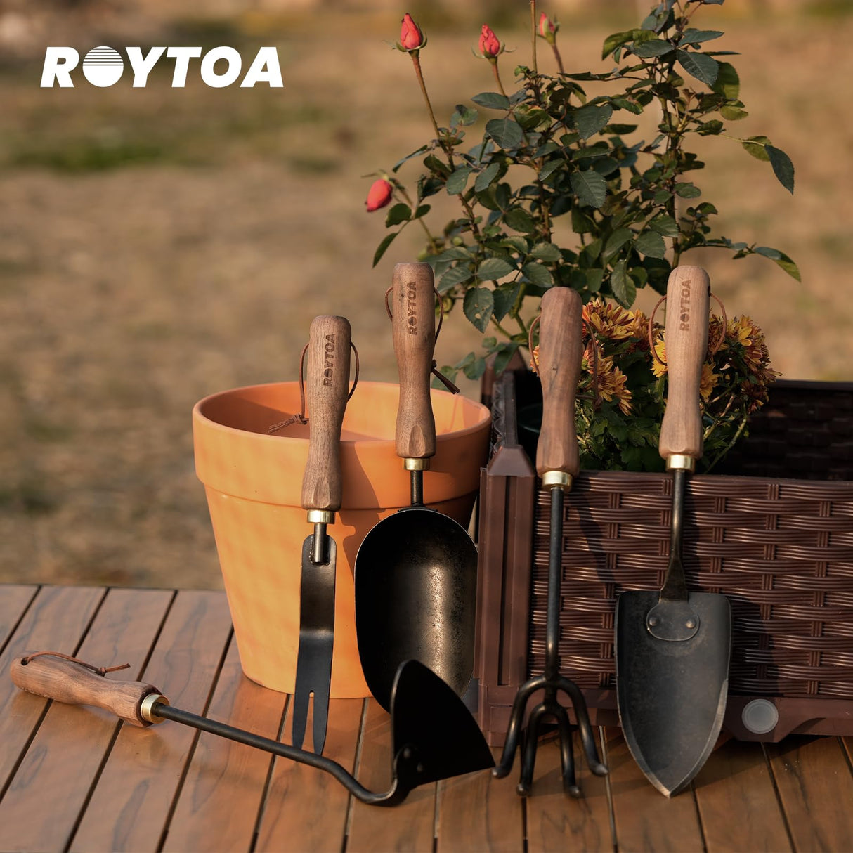 ROYTOA Garden Tool Set, 5PCS Gardening Tools, Stainless Steel Heavy Duty Hand Cultivator, Hoes, Shovel, Trowel and Weeder with Ergonomic Walnut Handle, Gardening Gifts for Women