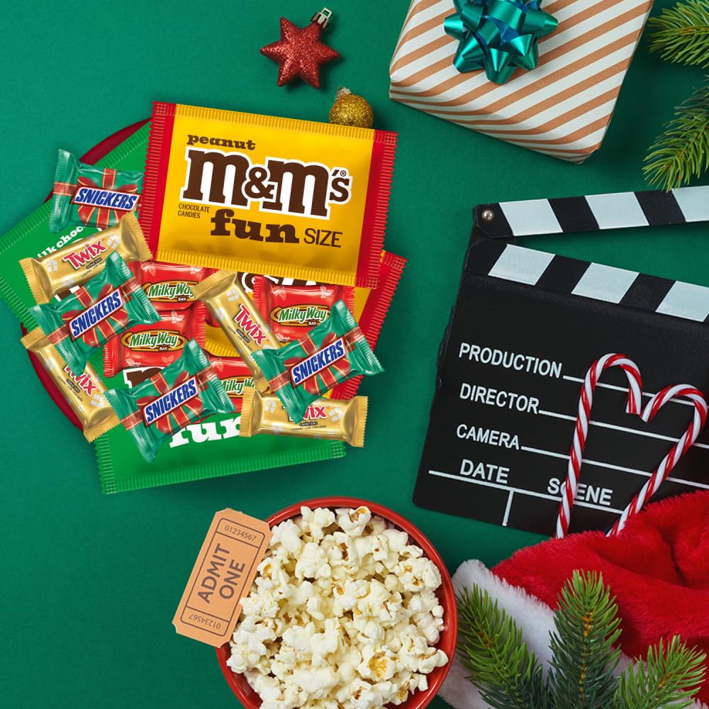 M&M'S Milk Chocolate & Peanut, SNICKERS, TWIX & MILKY WAY Fun Size Mini Chocolate Candy Variety Pack, Christmas Candy Individually Wrapped Stocking Stuffers, 160-Piece Bulk Bag