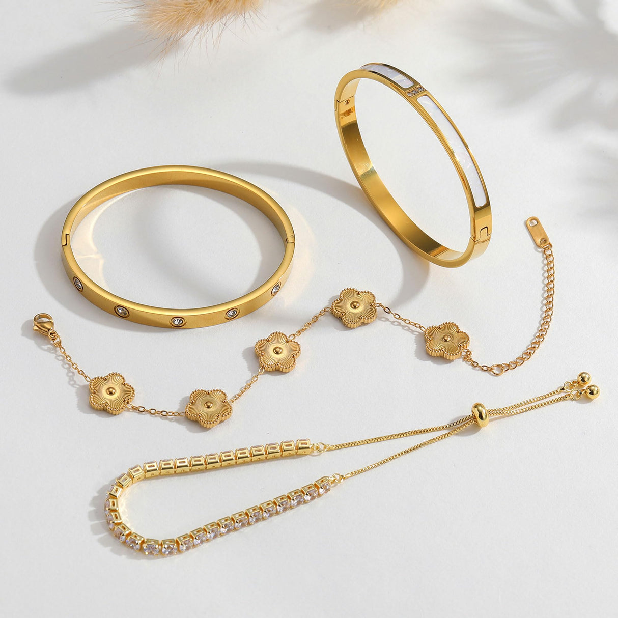 SEADAY 18K Gold Plated Bangle Bracelets for Women, 4Pcs Gold Bracelet Set