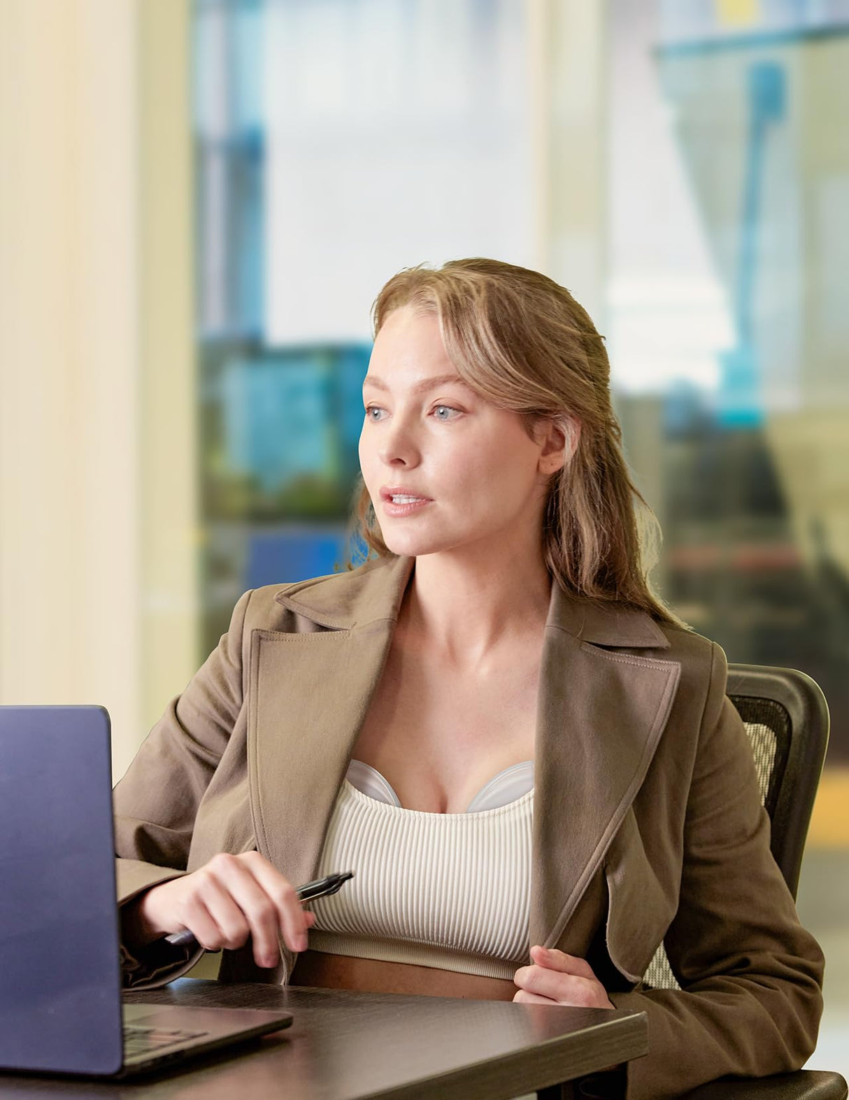 Momcozy Breast Milk Collector, Milk Collectors for Breastfeeding, Reusable Breast Milk Shells, Silicone Catcher with More Fit & Soft (3oz/90ml, 2 Counts)