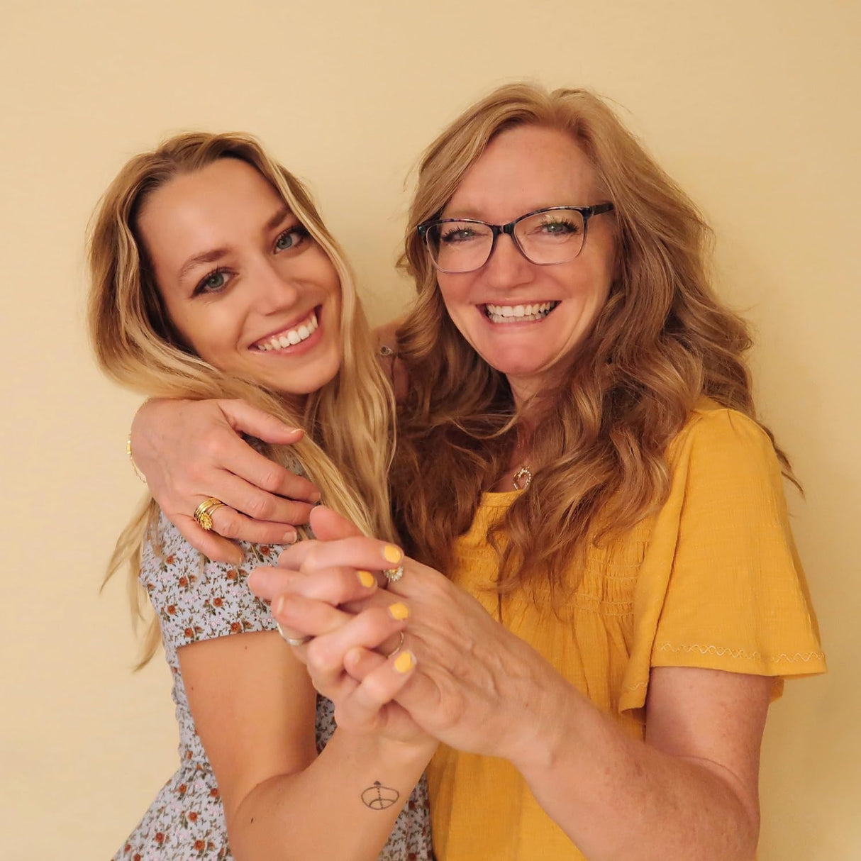 STORYJEWELLERY Wave Bracelet, Daughter Gifts, Daughter Birthday Gifts, Mother's Day Presents for Adult Daughters, Unique Graduation Christmas Valentines Day Present