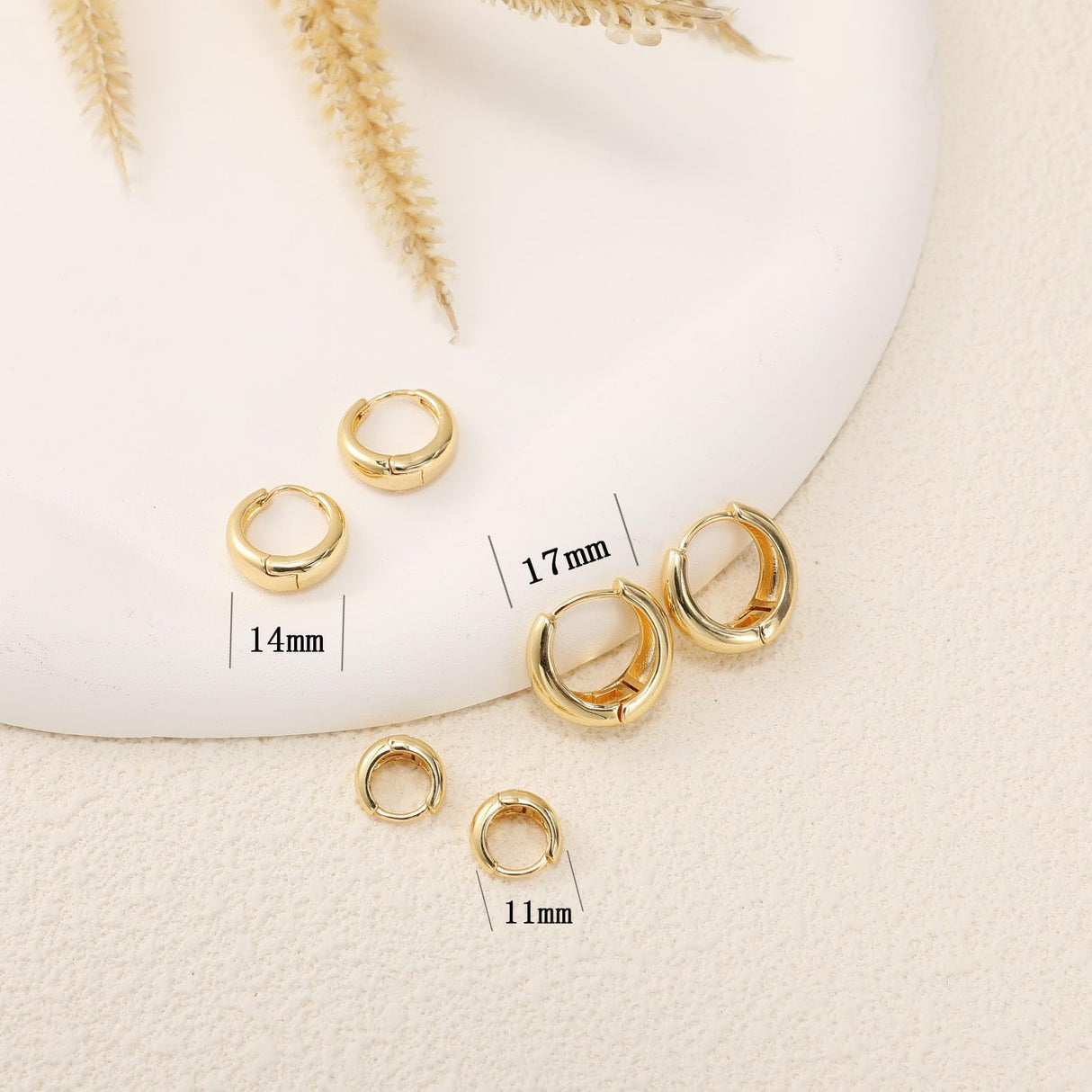 Tasiso Small Hoop Earrings for Women, Dainty 14K Gold Plated Huggie Hoop Earrings Lightweight Hypoallergenic Earring Set Cute Earrings Pack for Women Trendy Jewelry Gifts