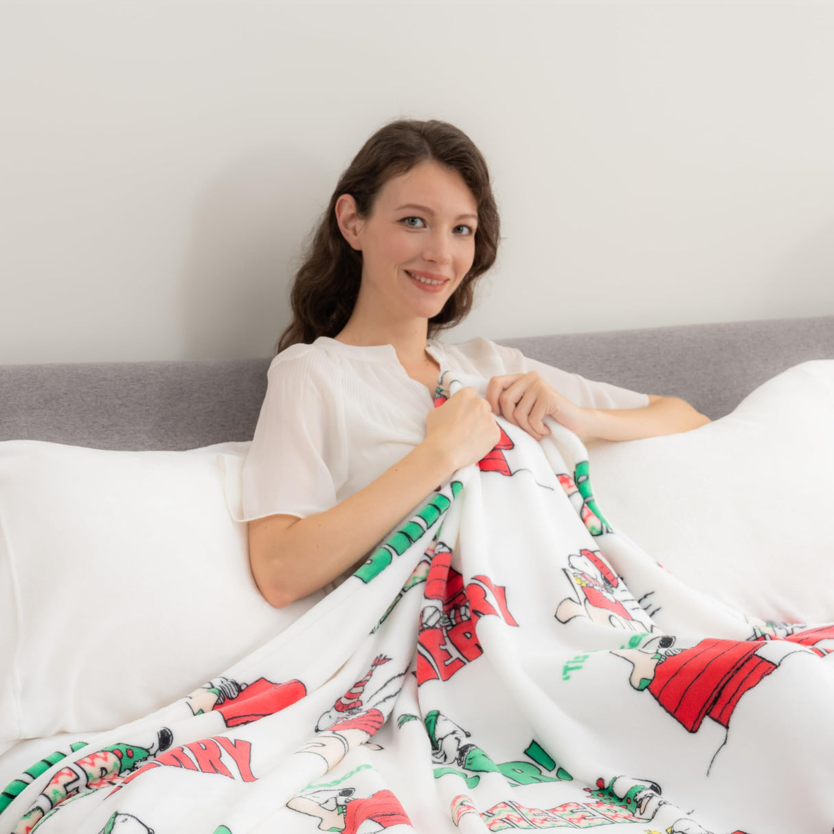 Berkshire Blanket Peanuts® VelvetLoft® Cute Character Snoopy Plush Blanket,Christmas Snowy Scene,King 90 in x 108 in (Official Peanuts® Product)