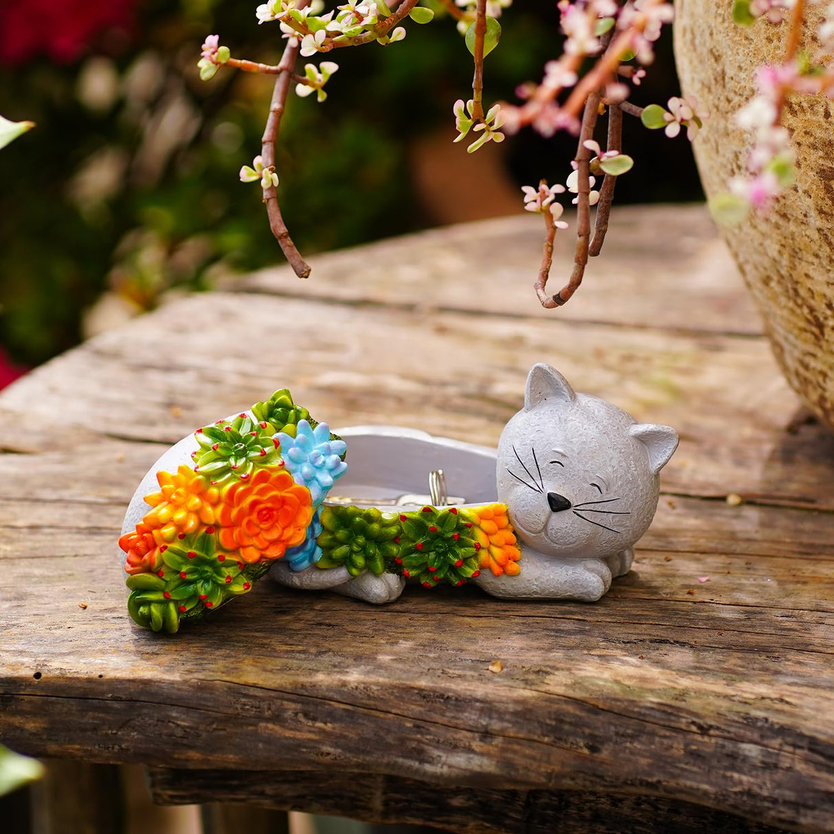 Fashionoda Outdoor Cat Key Hider Statue - Cute Succulent Hide a Key Outdoor Decorative - Small Gift Box for Women, Home Decor & Cat Gifts