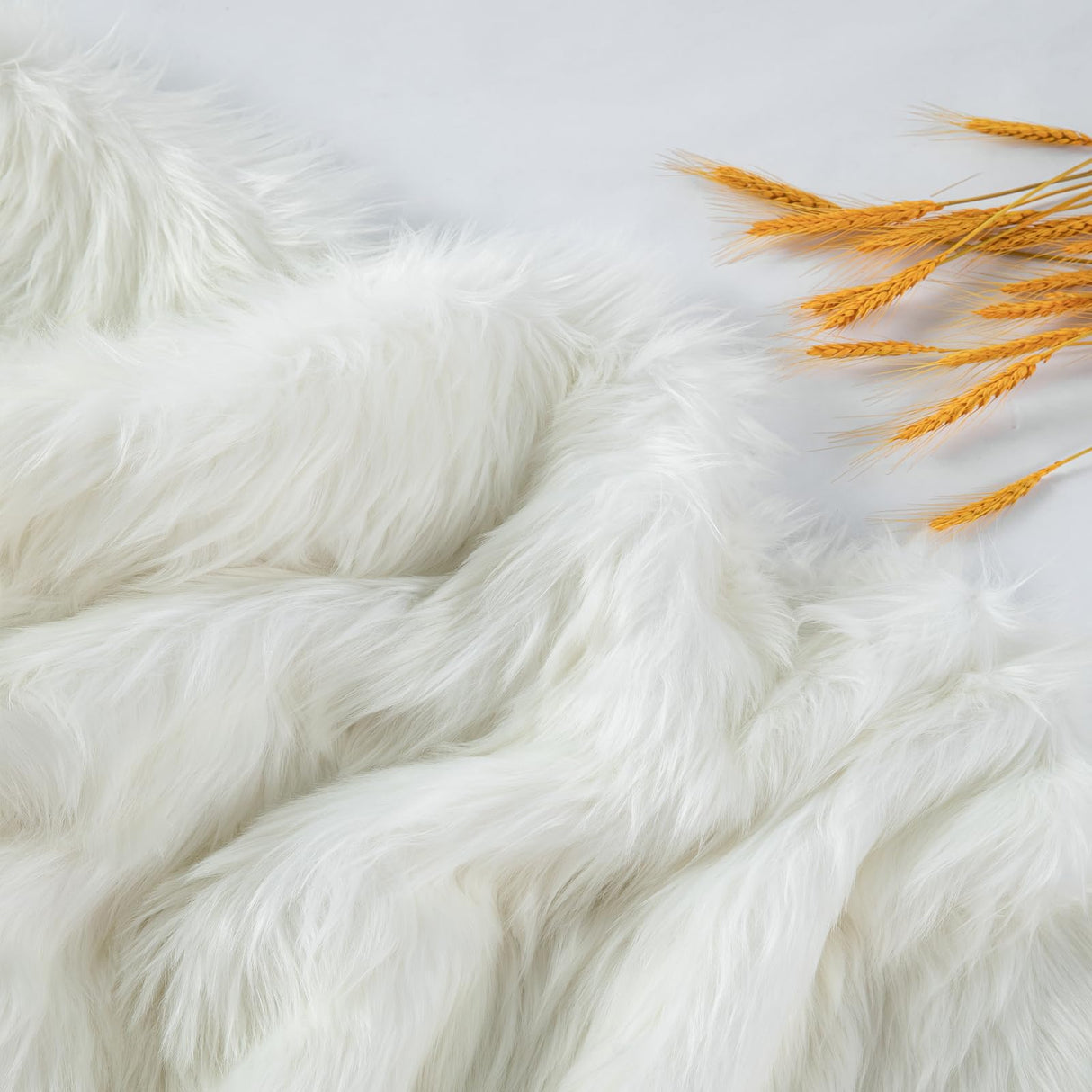 Faux Fur Fluffy Crafts Fabric 23.6x59 inch White, Long Pile Shaggy Fur Fabric for Costume, Halloween Decoration, Home Sewing, Craft Arts Supply, Upholstery, Christmas Plush Furry Material