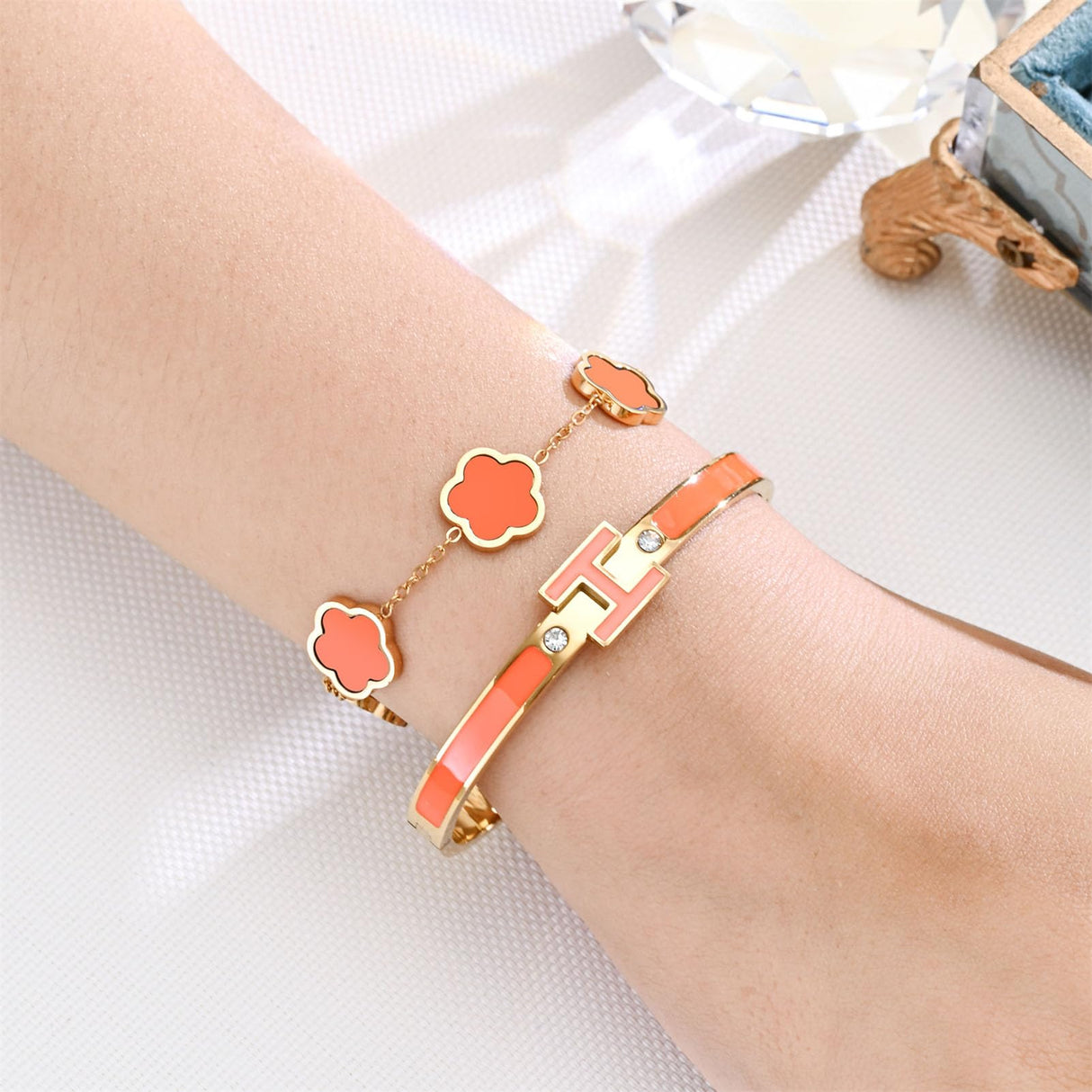 fekang Gold H Bangle & Clover Bracelet for Women -Orange bracelet Set