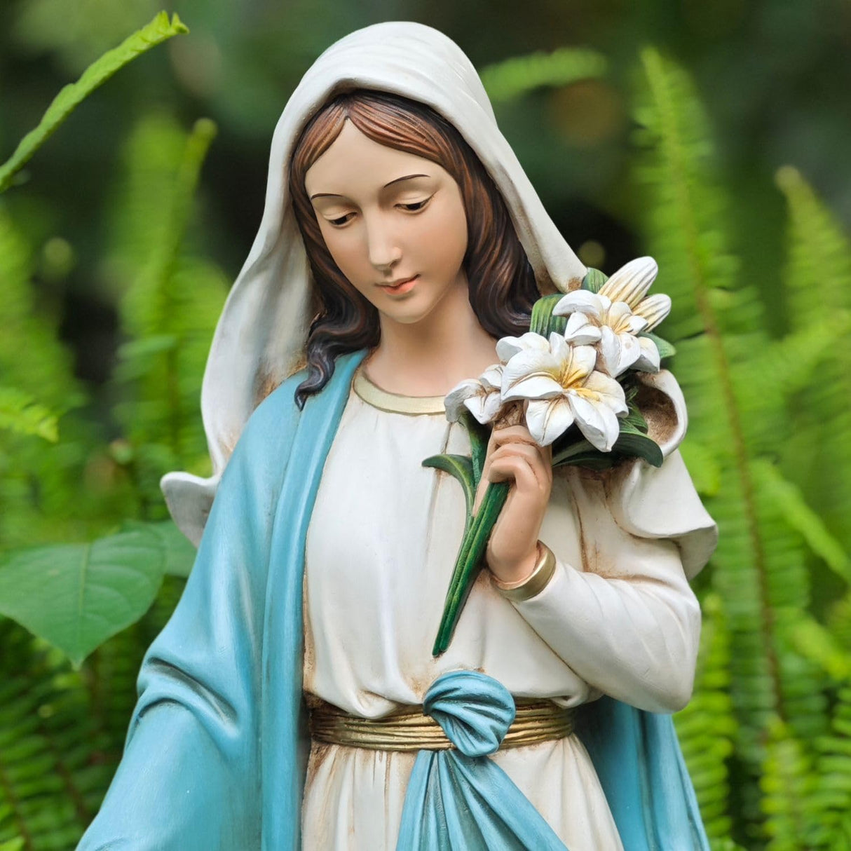 Grace4Joy Virgin Mary Garden Statue, 24 Inches Saint Mary Holding Lilies Outdoor Sculpture, Blessed Virgin Outdoor Statue for Home Yard Patio Lawn Hallway Decor