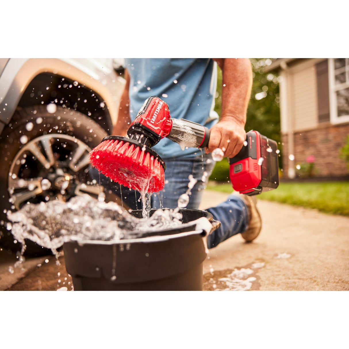 CRAFTSMAN V20 Cordless 2-in-1 Power Scrubber Kit, Multi-Purpose, Includes Bristle Brush, 2Ah Battery, V20 Battery Charger, and 60.5 in. Telescoping Pole (CMCPS520D1)