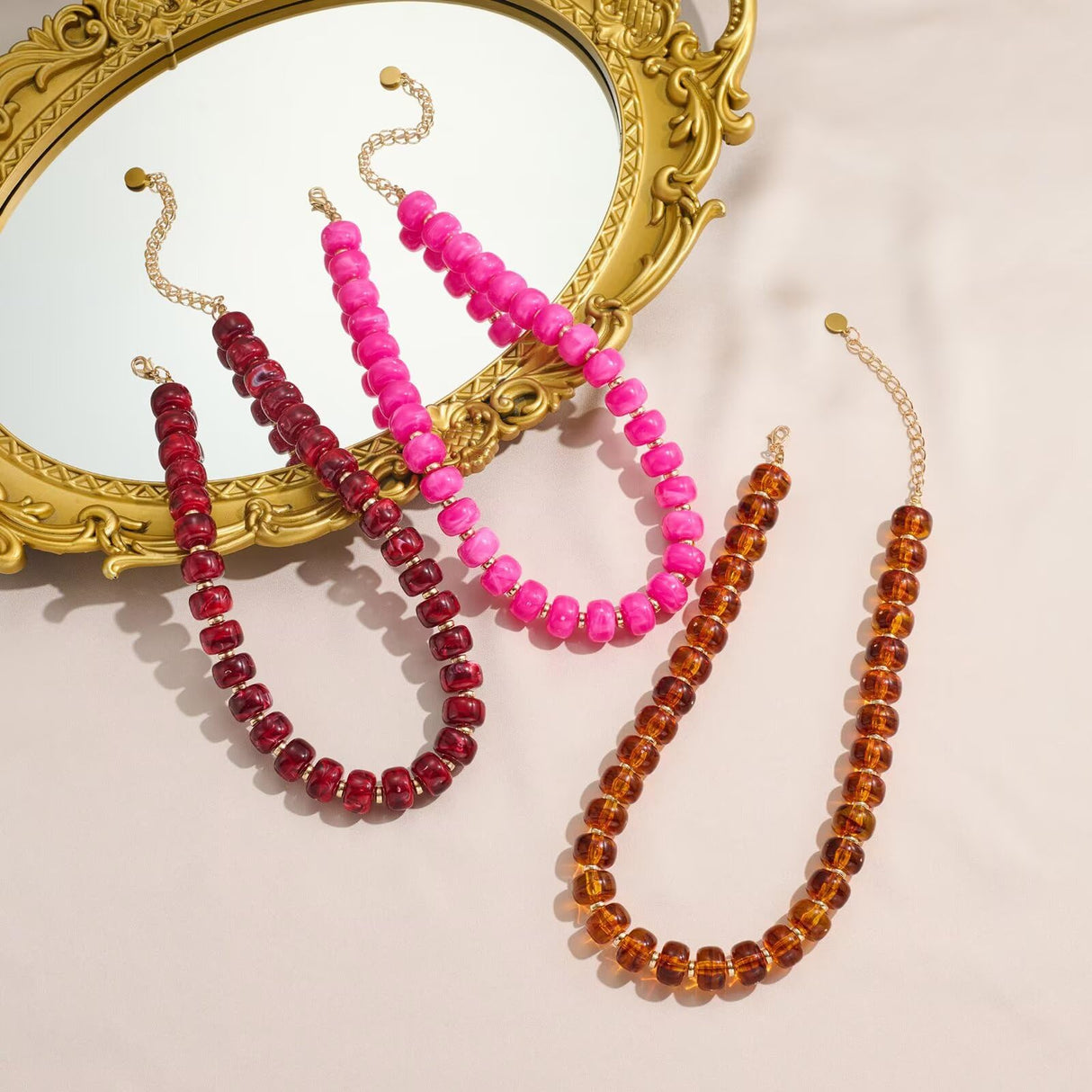 Zhuozatrfa Chunky Beaded Choker Necklace Handmade Wine Red Resin Beads Necklace Unique Statement Chunky Necklaces Trendy Jewelry