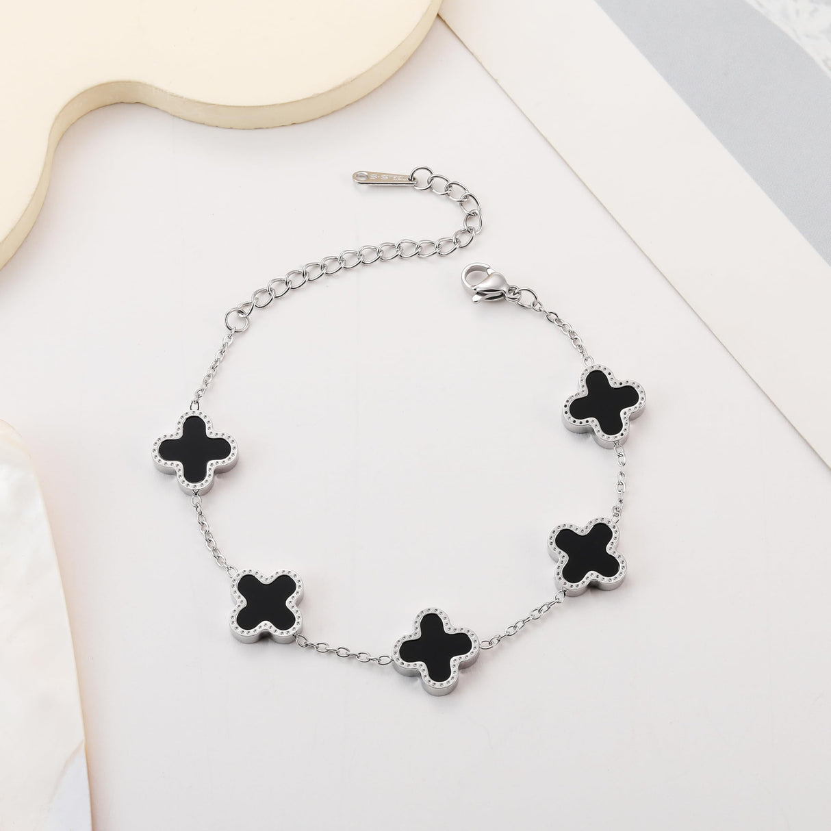 TICVRSS Silver Chain Bracelet Set Gold/White/Black Clover Bracelets for Women Four Leaf Lucky Bracelets Jewelry Gifts for Women 3Pcs
