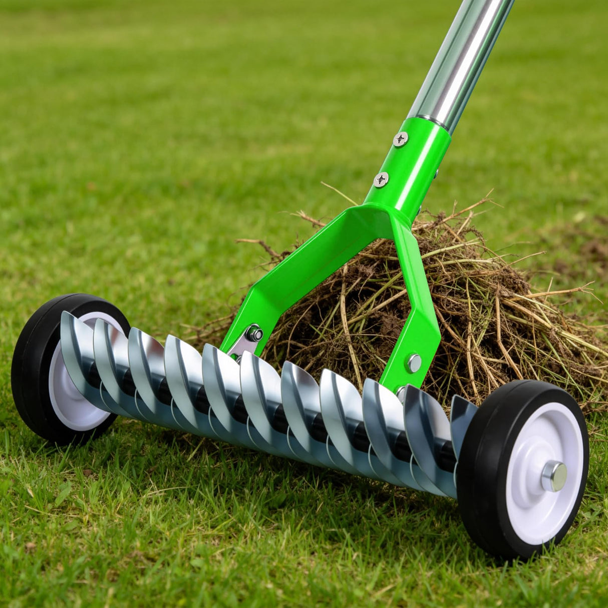Thatch Rake, Adjustable Garden Rake Head and 38"–65" Handle with Wheels, 21 & 11 Dual-Sided Steel Tines, Heavy-Duty Lawn Dethatching Rake for Grass, Soil Loosening，Landscape and Lawn Care（Green）
