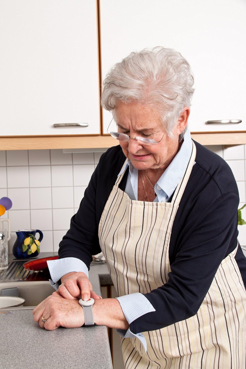 Senior HELP Dialer Medical Alert - No Monthly Fees Medical Alert System- HD700