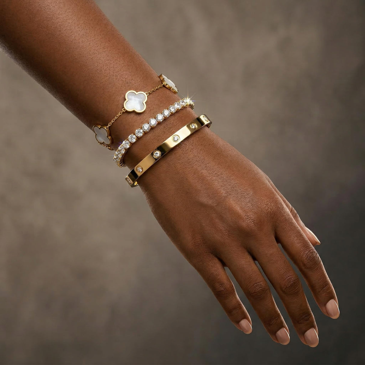PDWZNBA 18K Gold-Plated Bracelet Set – Floral Clover, Tennis, Twist Cuff, Classic Gold-plated Bangle Stainless Steel, Non Tarnish, Stackable Bracelet Gift for Women
