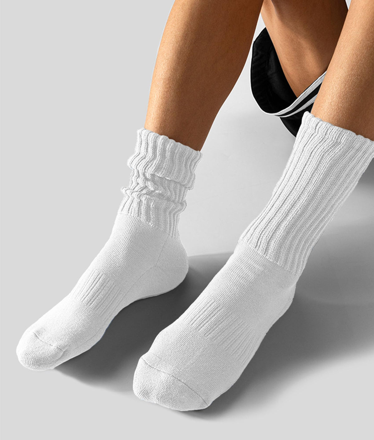 AugRing Women's Scrunch Crew Socks Retro 3-Pack Solid Cotton Boot Calf Socks Chunky Ribbed Cozy Slouchy Socks Size 5-11 (US, Alpha, One Size, Regular, Regular, 3 Pack White)