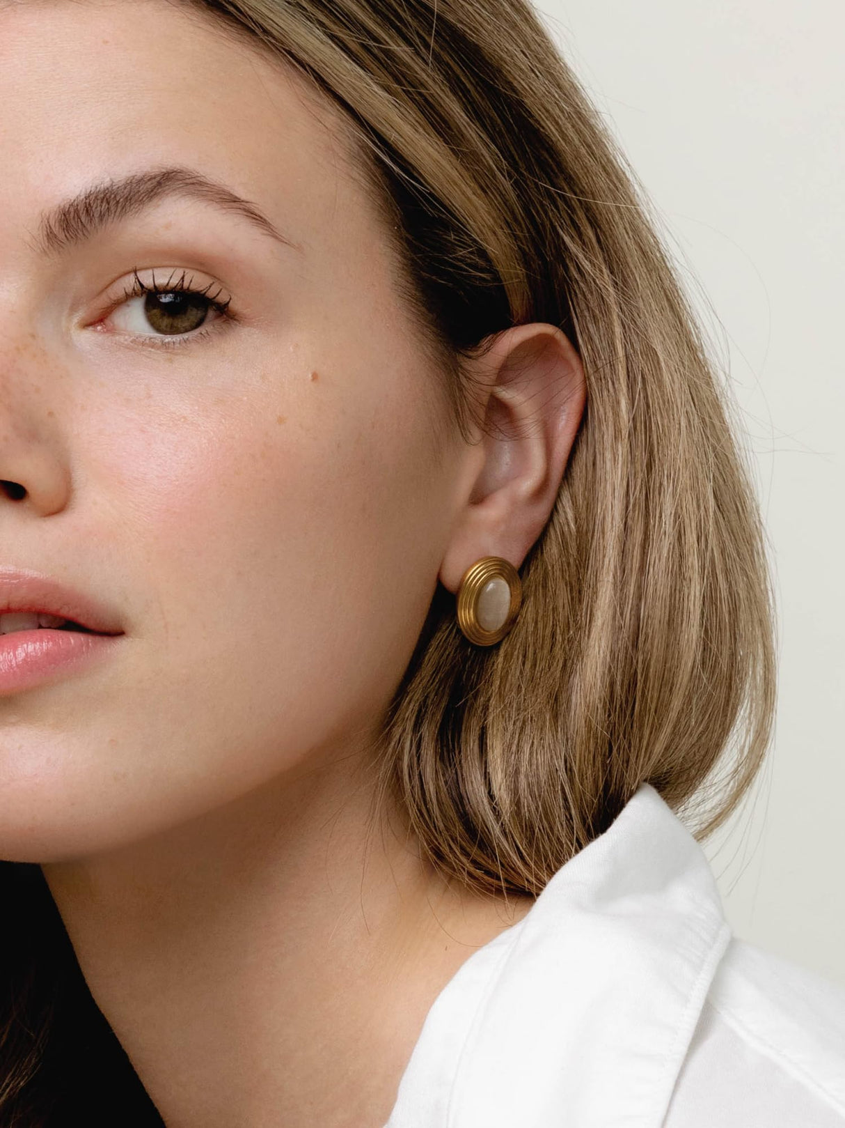 Gold Oval Stone Statement Earrings – Lightweight Drop Earrings for Women