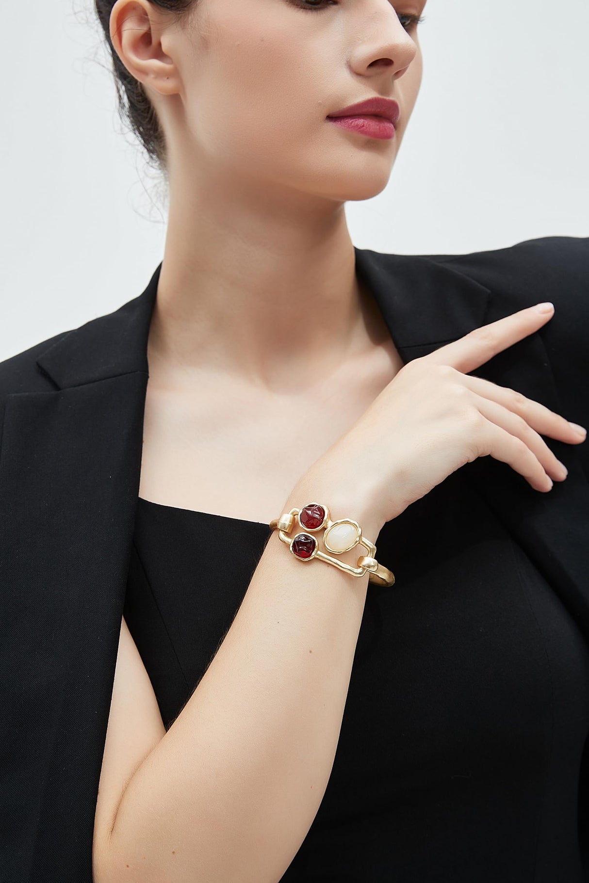 joymiao Gold Bracelet for Women Trendy Chunky Thick Gold Bangles Bracelet