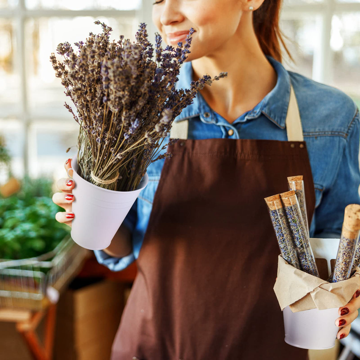 Sadnyy 12 Pack Metal Buckets with Handle, Galvanized Bucket 4.5 x 5 Inch Basket Bucket Party Supplies, Crafts for Christmas Halloween Candy Bars Vase Crafts(White)