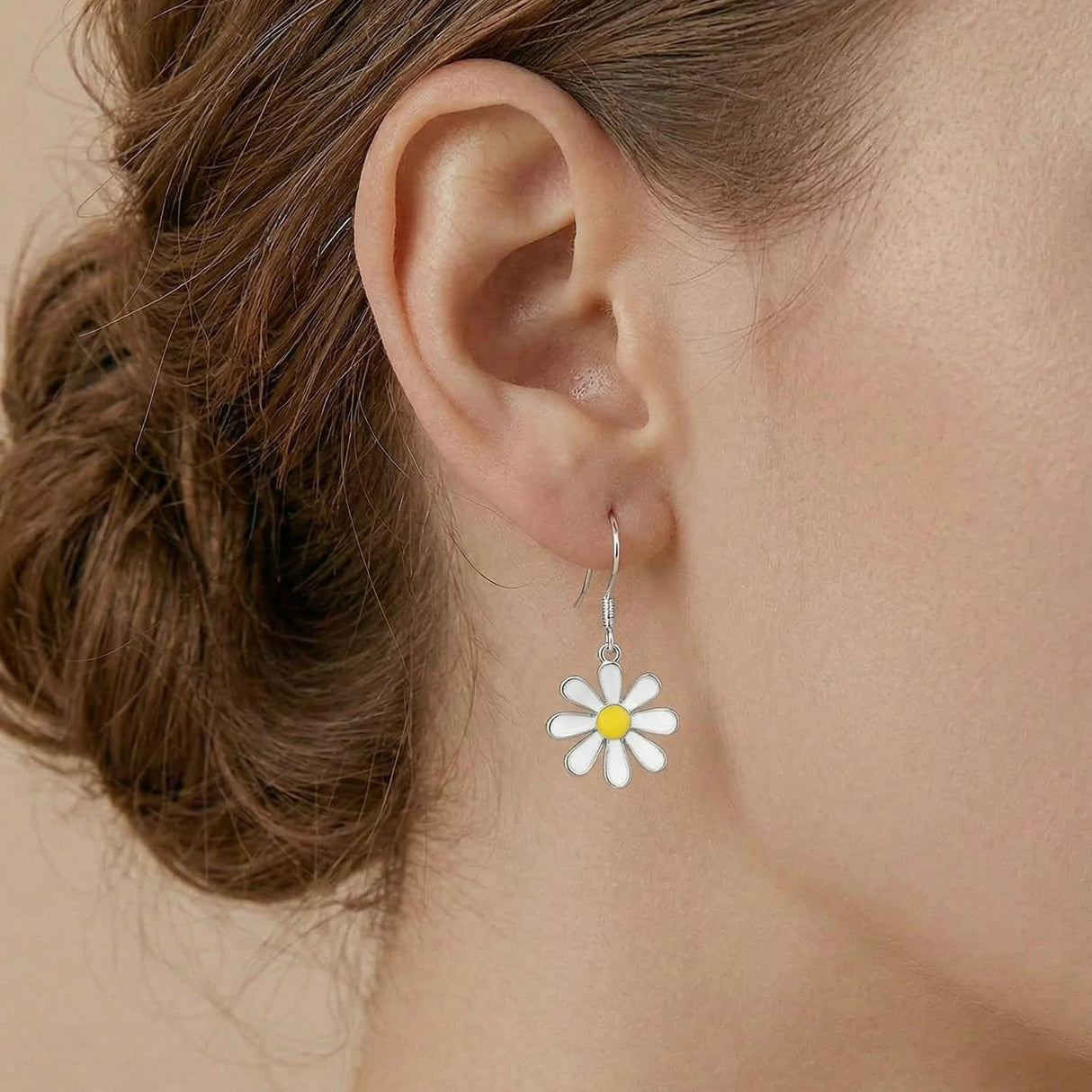SLUYNZ 925 Sterling Silver White Flower Dangle Earrings for Women Teen Girls Daisy Flower Drop Earrings Summer Spring (A-SILVER)