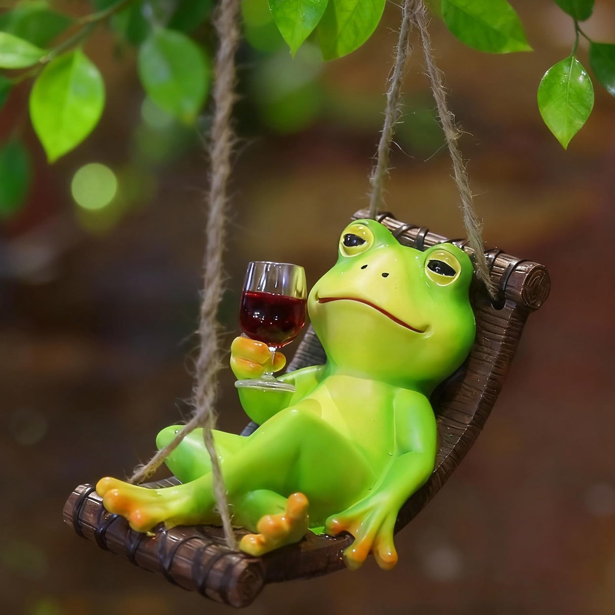 NINIPAPA Frog Garden Decor Outdoor Hanging Frog Wine Statue for Fall Yard Patio Party Decoration, Cute Swing Frog Decor Figurines, Gifts for Mom Dad on Birthday, Valentine's Day Housewarming
