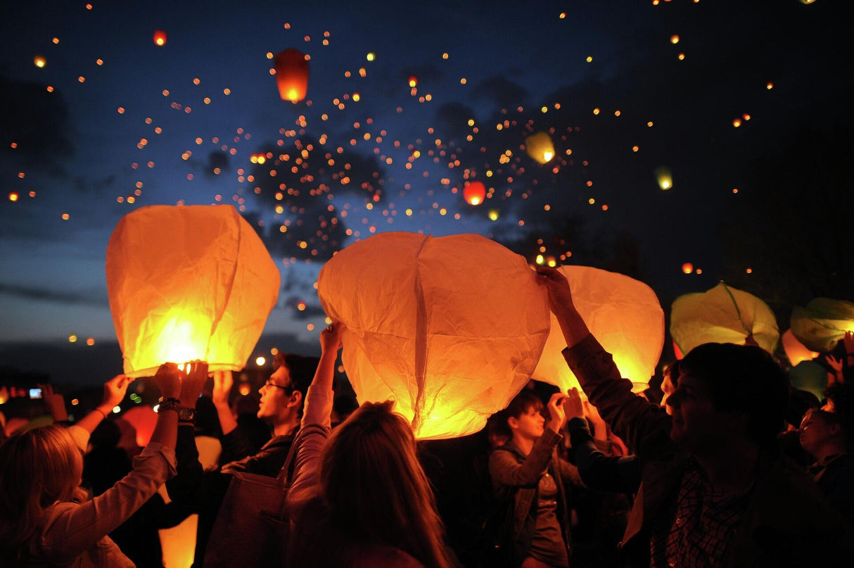 Set 8 pcs Vietnamese Hoi An silk lanterns 35cm Lanterns for garden dec –  hoianEshop, image size:1214x807