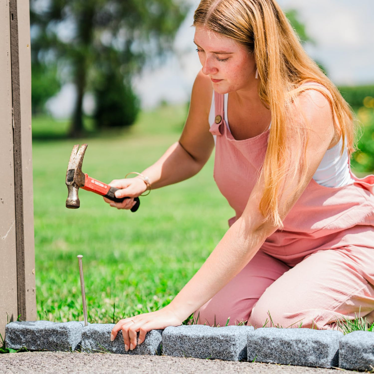 Beuta Landscape Edging | Garden Edging Border | Polyrock Bricks for Lawn Edging, Flower beds, Pathways & Yard Edging– 4 Packs | Each Section Has 6 Bricks 48" L x 4" W x 2.25" H | 12 Spikes |Greystone