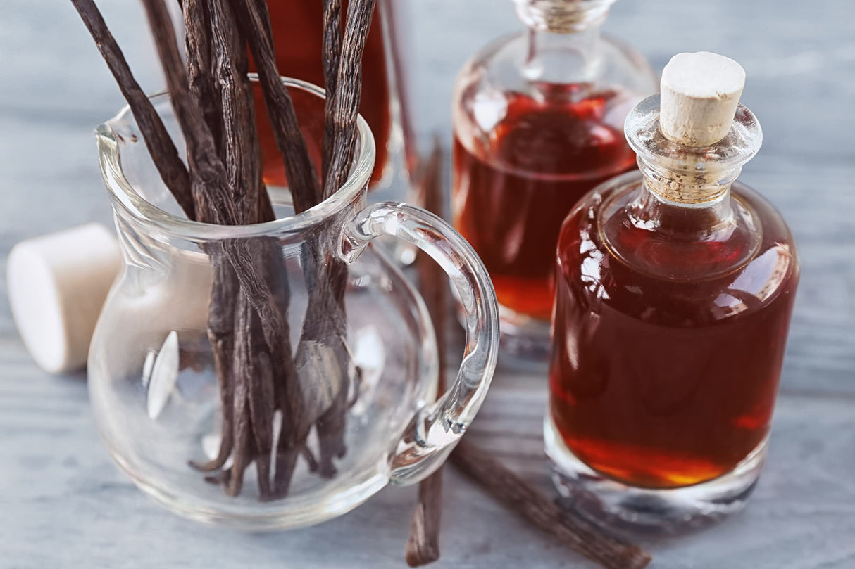 Vanilla Bean Kings - Organic Vanilla Extract - Made with Bourbon Madagascar Vanilla Beans - 4 fl oz – For Baking, Desserts, Home Cooking and Chefs