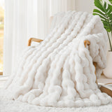 Touchat Luxury 1000GSM Faux Rabbit Fur Throw Blanket, Super Heavy Warm Cozy Blankets for Couch Bed Sofa, Bubble Plush Fuzzy Elegant Soft Mink Blanket for Mom Living Room Bedroom, Cream White