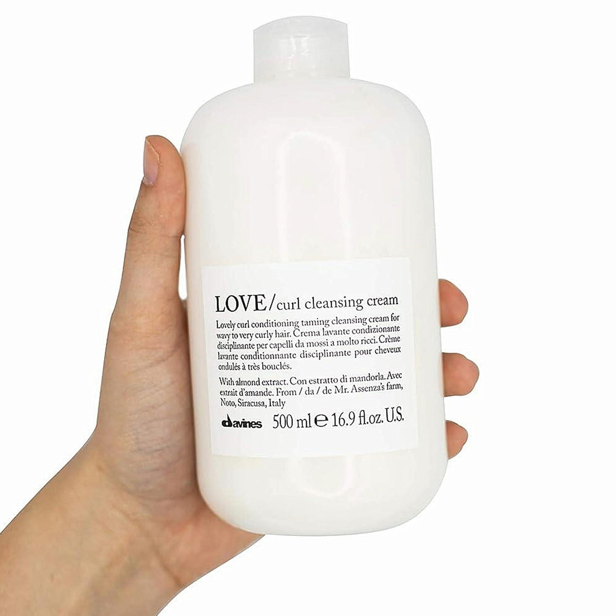 Davines LOVE Curl Cleansing Cream, All In One Shampoo and Conditioner, Soften and Hydrate Wavy And Curly Hair, 16.9 Fl. Oz