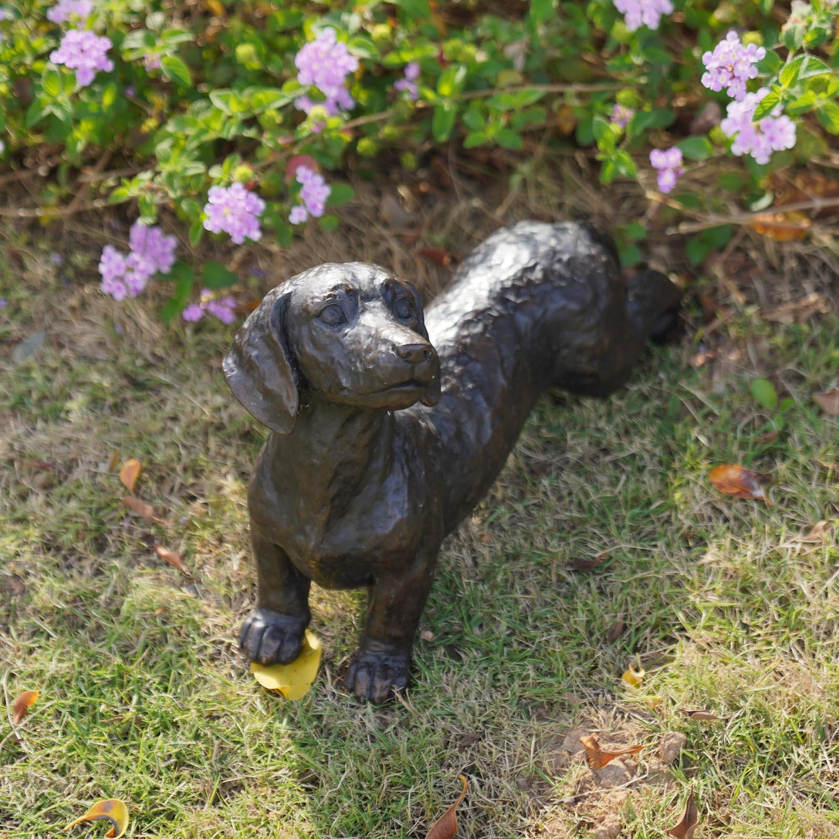 LC LCdecohome Dog Statues Outdoor Dachshund Décor - Wiener Dog Garden Statue Made of Resin Material Sausage Statue Dark Brown 12.75 * 4 * 8.5 inch for Patio Lawn Yard Porch Garden Gift Figurine